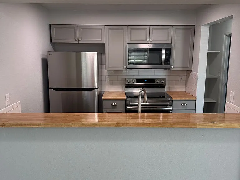 247 Lorraine Ave — Photo 22