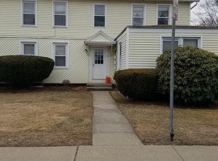 16 Cross St APT 2R, Uxbridge, MA 01569