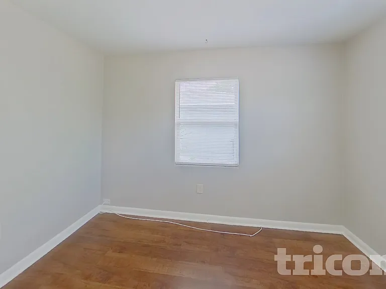1604 Clark St — Photo 10