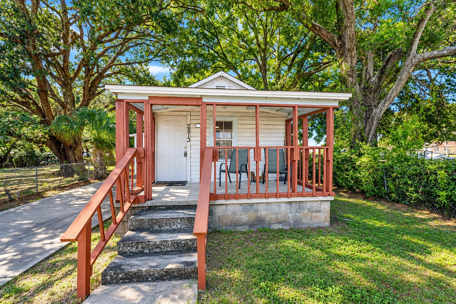 2 bed, 720 sqft, $1,200 — Photo 3