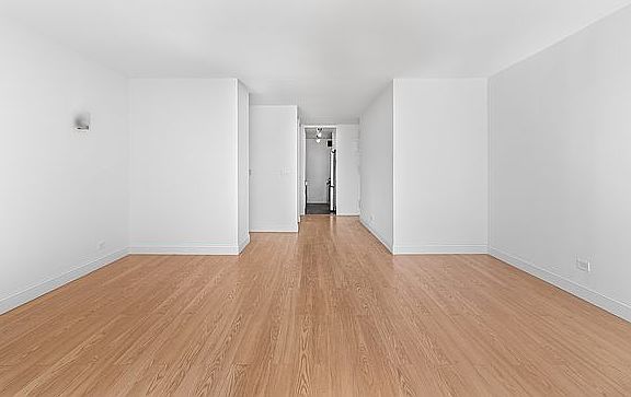 3rd image of 343 E 30th St APT 9L
