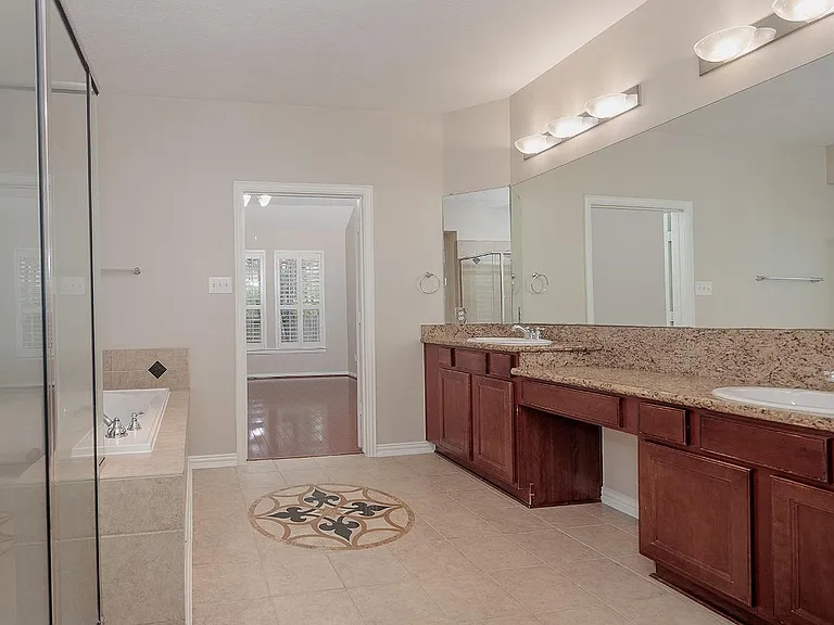 79 N French Oaks Cir — Photo 17