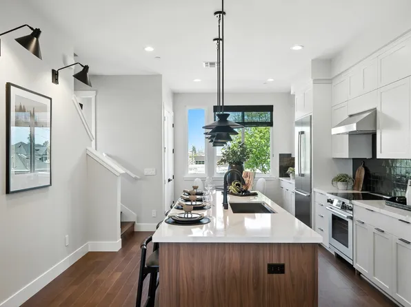 1921 Grand St, Alameda, CA 94501