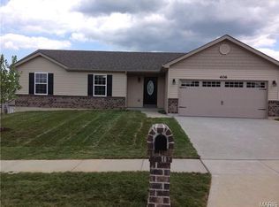 476 Honeysuckle Creek Dr, Wentzville, MO 63385