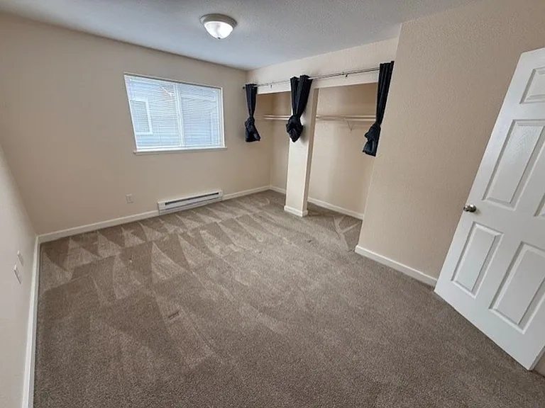 3208 Hoyt AVE Everett, WA 98021 — Photo 8
