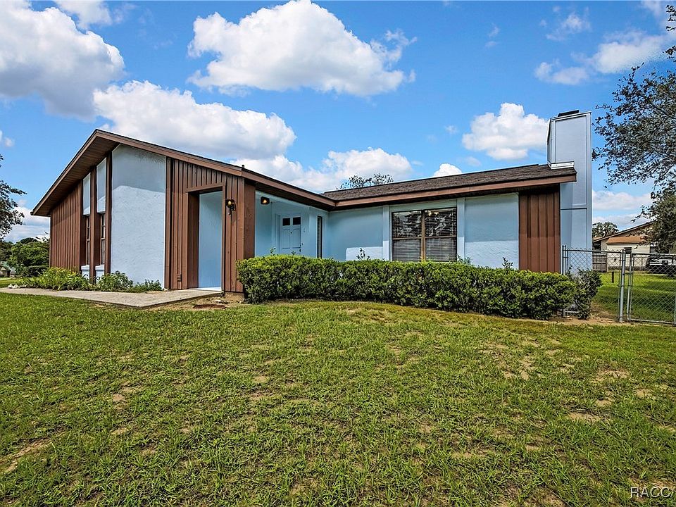 1st image of 3535 E Foxwood Ct