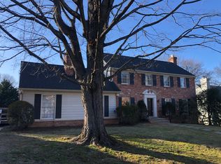 11712 Magruder Ln, Rockville, MD 20852
