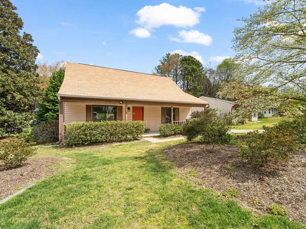 2416 Boothbay Ct, Raleigh, NC 27613