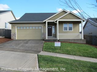 2928 Christopher St NW, Salem, OR 97304