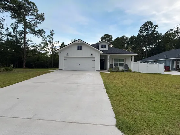 8413 Tavira St, Navarre, FL 32566