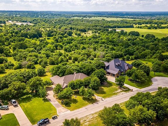 5th image of 145 Oakcrest Hills Dr