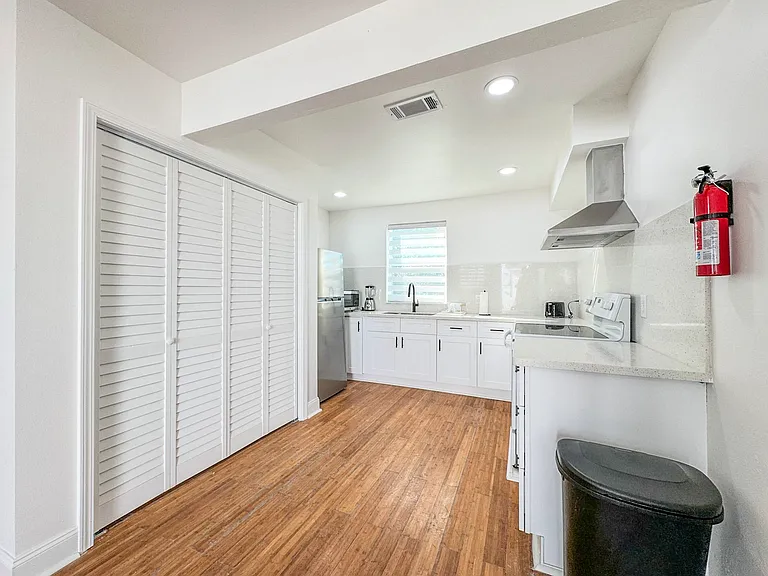 3600 Kitchen