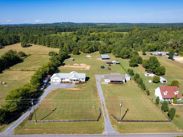 4583/4589 Crow Rd NE, Dalton, GA 30721