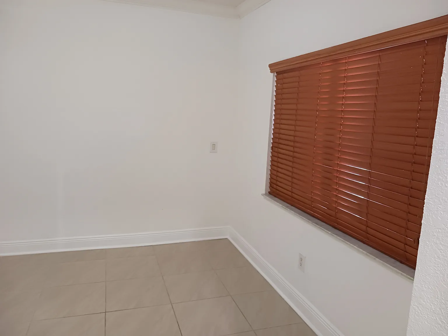1 bed, 400 sqft, $1,600 — Photo 2