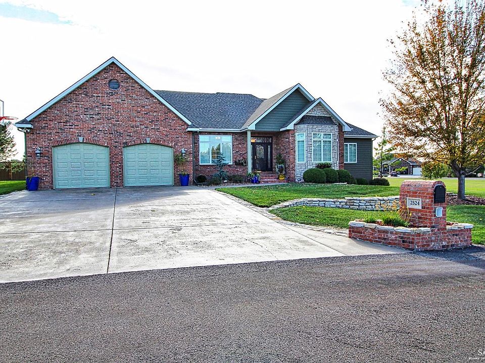 1st image of 2524 Berwick Cir