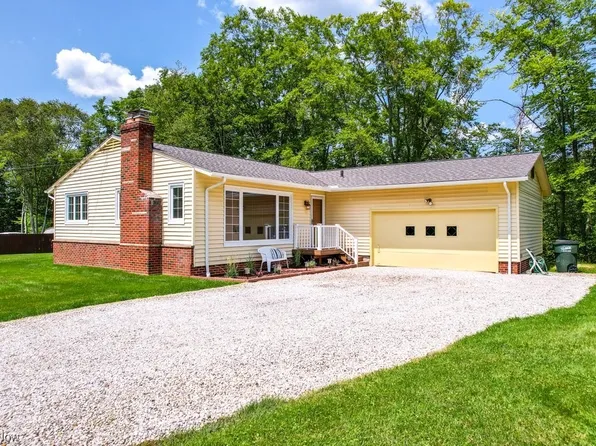 18341 Fern Ln, Walton Hills, OH 44146