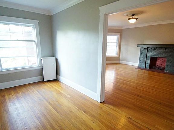 4th image of 2685 Euclid Heights Blvd APT 6