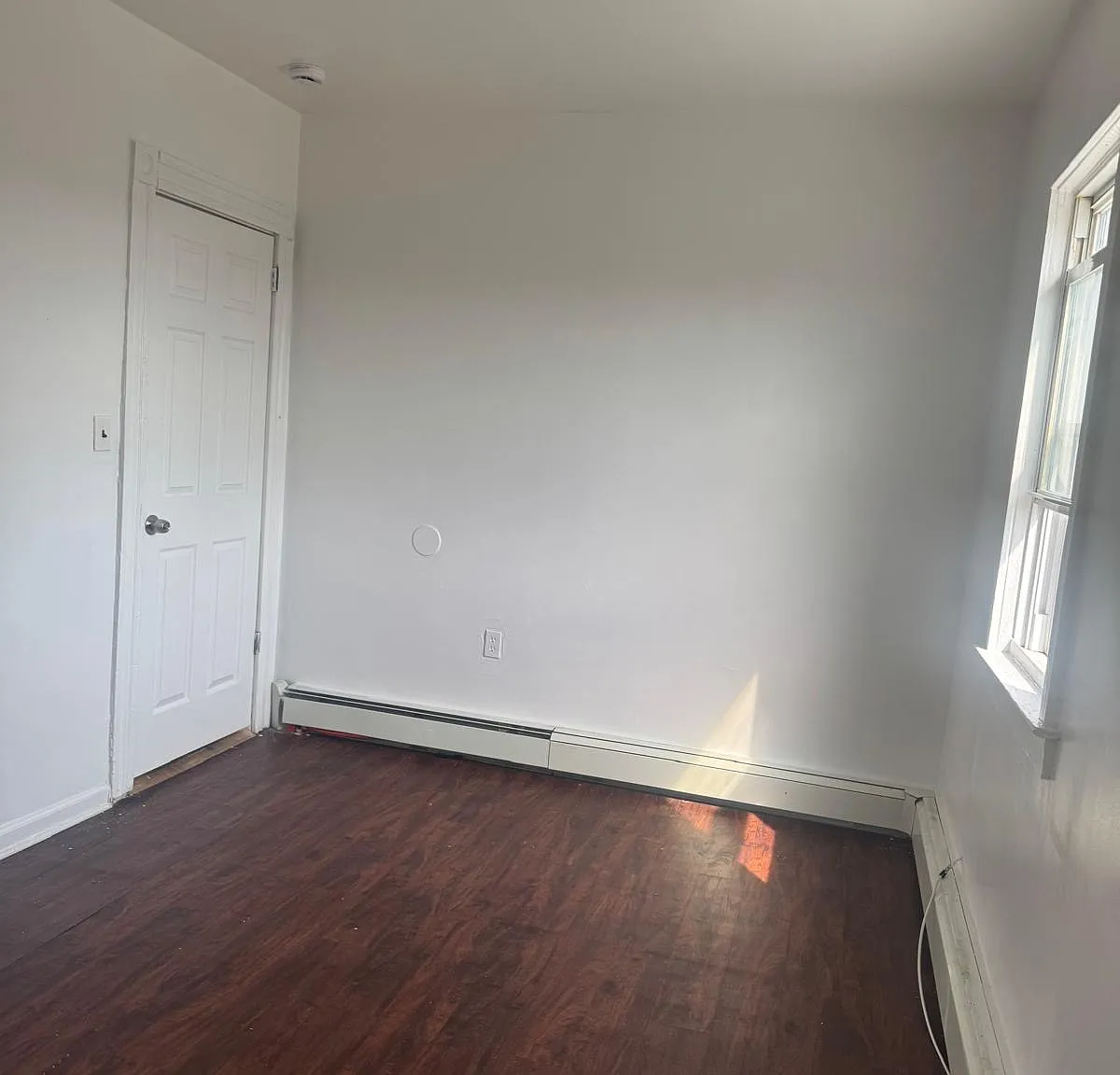 202 Noble Ave — Photo 3