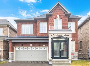 11 Sinatra St, Brampton, ON L6R4B3