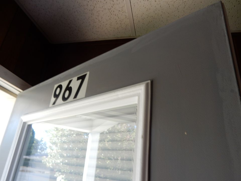 967