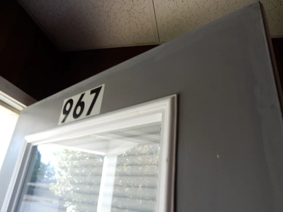 967