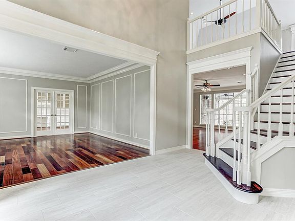 4th image of 4503 Cambridge Ct