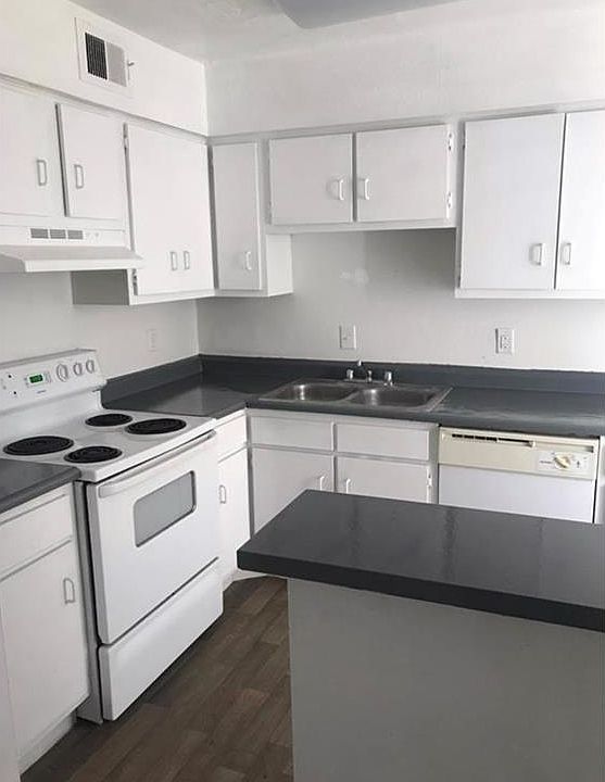 1st image of 5625 Antoine Dr #706