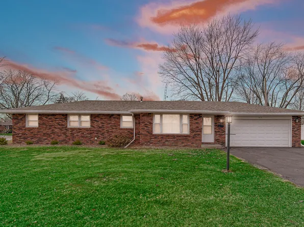 615 Hemlock Ln, Bradley, IL 60915