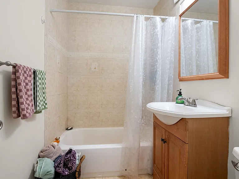 2 Larose Pl #10 — Photo 16