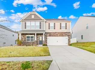 2136 Highland Knoll Dr, Charlotte, NC 28269