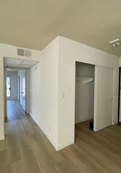 420 S Harvard Blvd #305 — Photo 11