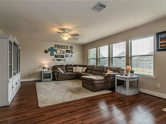 5th image of 2868 Morningmist Ln
