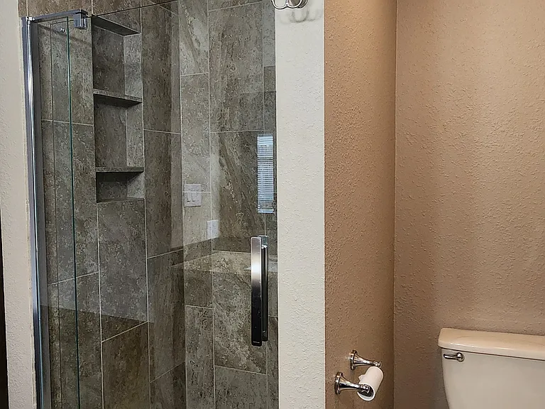 2506 Roy Cir — Photo 16