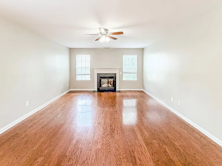 1864 Devon Dr — Photo 5
