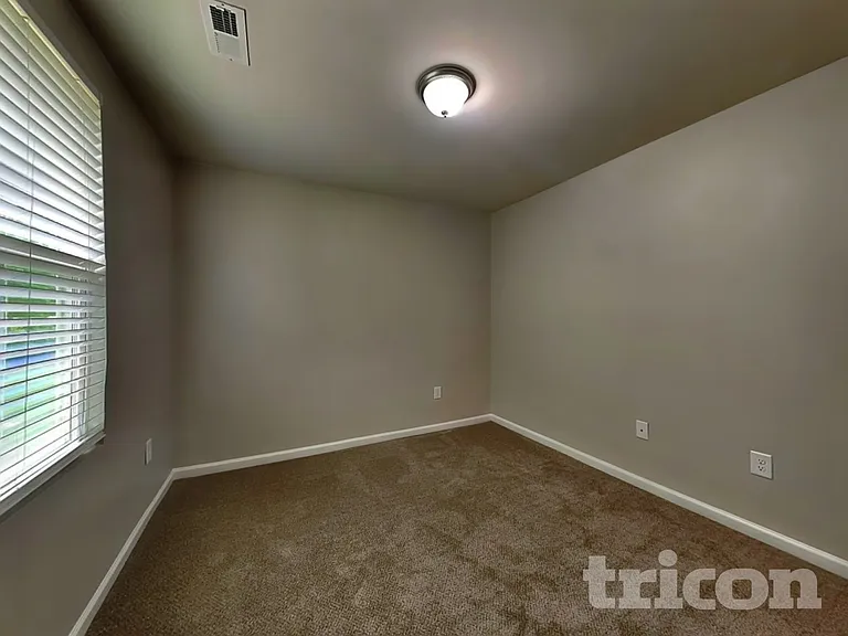 38 E Lumber Ct — Photo 11