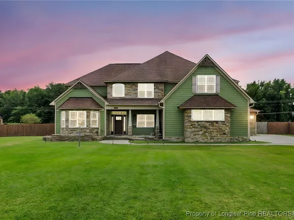 5909 Hirams Ct, Hope Mills, NC 28348