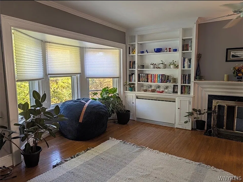 633 Lafayette Ave