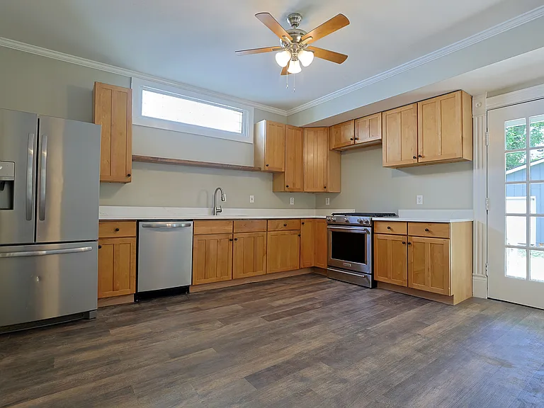 6118 Prentice St — Photo 22