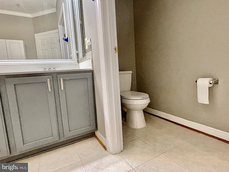 12402 Falconbridge Dr — Photo 10