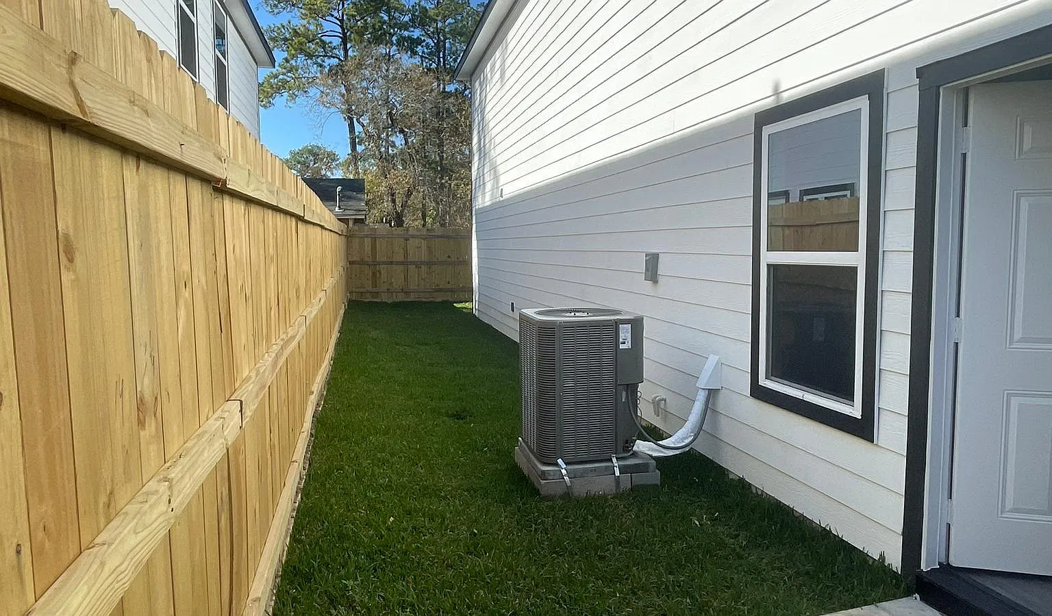 3 bed, 1150 sqft, $1,595 — Photo 2