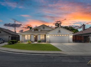 9909 Kearney Hills Dr, Bakersfield, CA 93312
