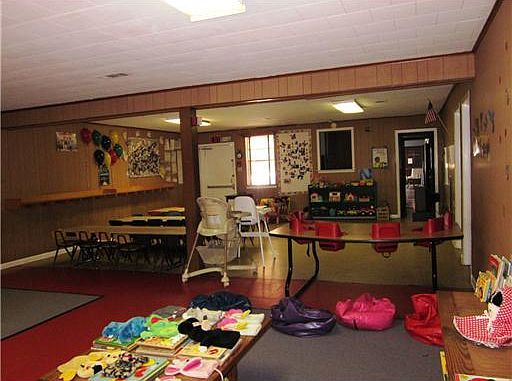 5th image of 3843 General Meyer Ave