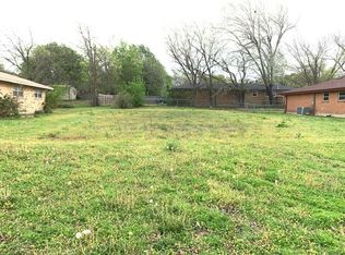 611 S Farmington Rd, Howe, TX 75459