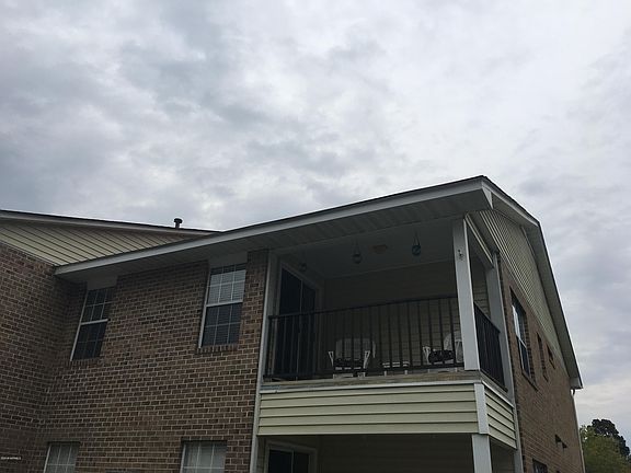 4th image of 2920 Mulberry Lane #D