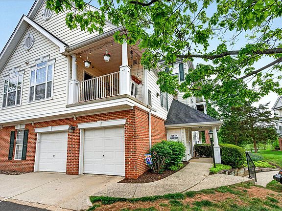 2nd image of 25280 Lake Shore Sq Unit 205