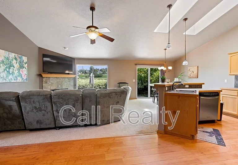 5211 S Myrtle Ln — Photo 4