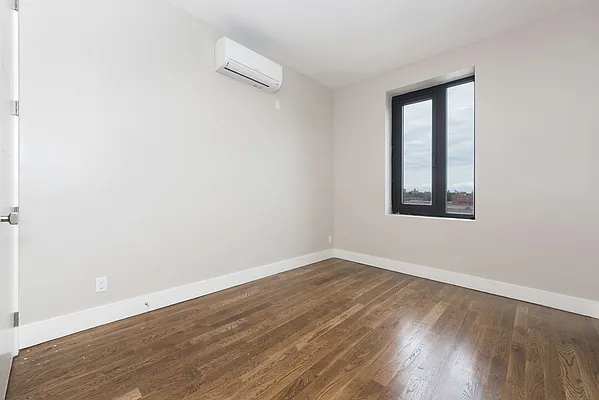 Rented by City View Living | media 12