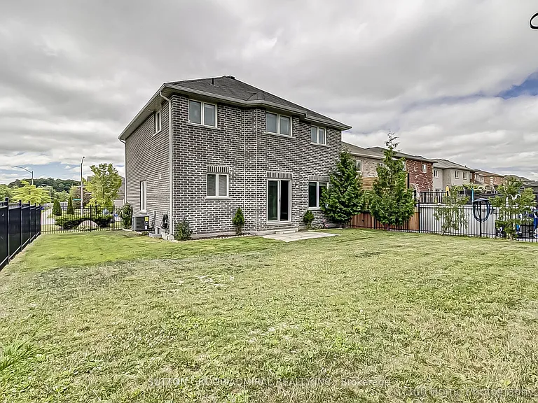 1294 Corm St — Photo 27