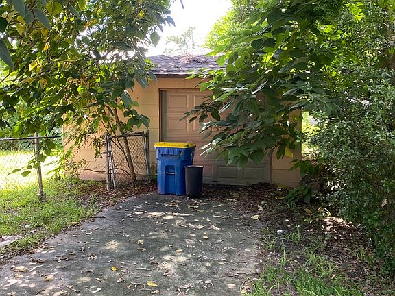 2nd image of 9008 Van Buren Ave