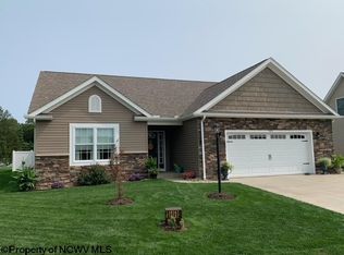 209 Middle Brook Ln, Morgantown, WV 26508